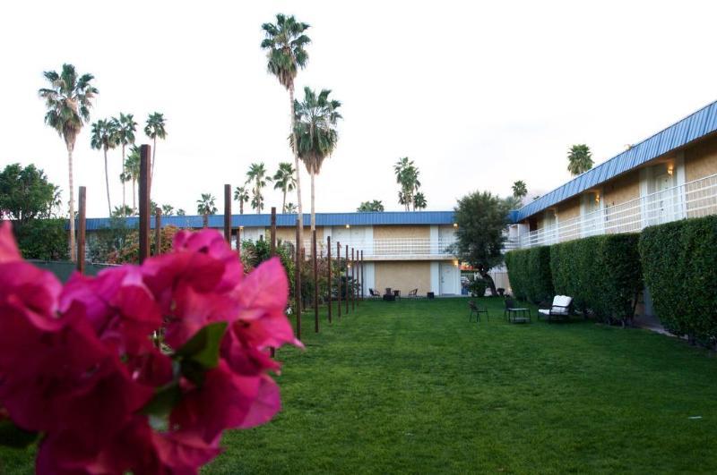 Sol Springs Inn Cathedral City Exteriér fotografie